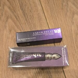 Urban Decay Anti-Aging Eyeshadow Primer